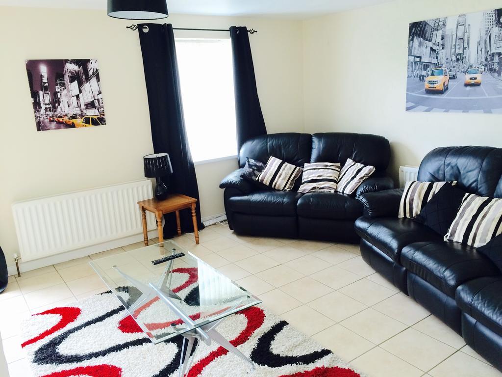 Millie And Charley'S Apartments Derry Extérieur photo